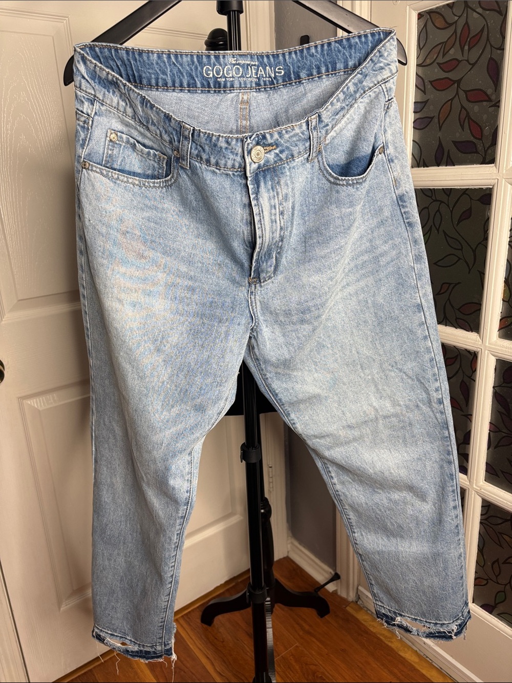 GOGO Men’s Light Wash Relaxed Denim Jeans